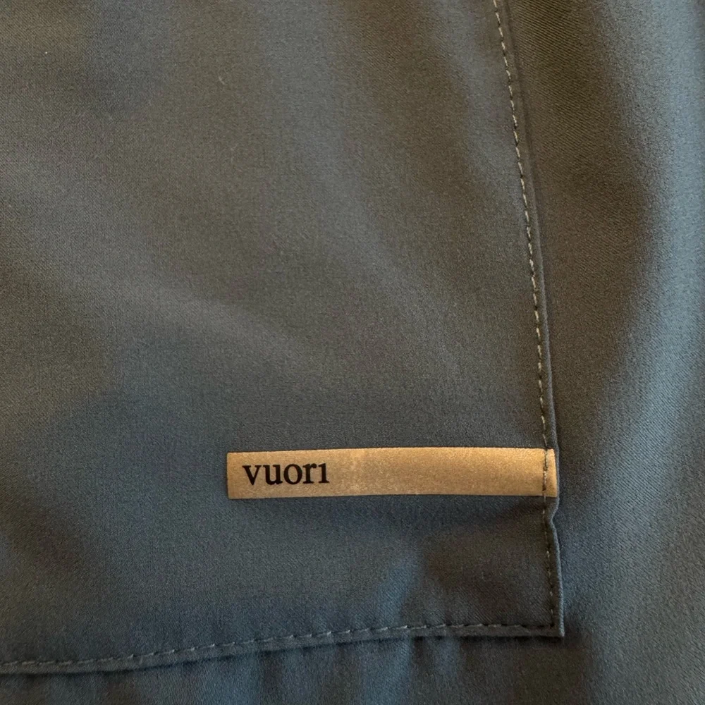 Vuori Trail Short 2.0 6” Inseam Blue / Heather Grey Mesh Trim XXL